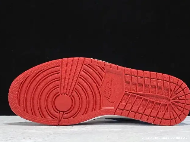 Official Maikesneakers Air 1 Jordan Fearless CK5666-100 Retro High OG 0509